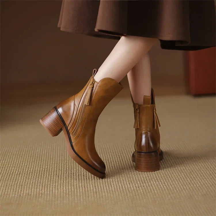 Classic orthopaedic everyday ankle boots for women | Gloria -8