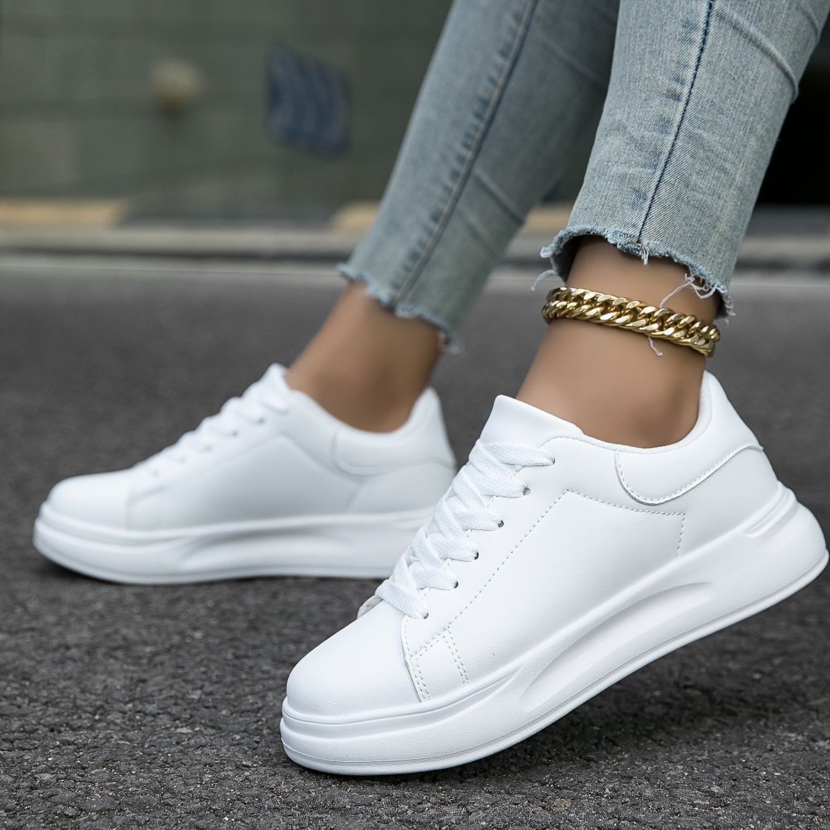Lightweight orthopedic trainers for women | Lyric -3
