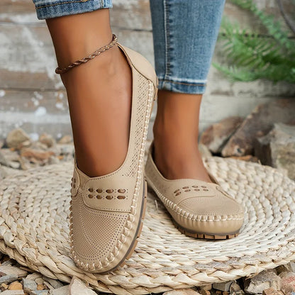 Supportive everyday shoes for women | Daria