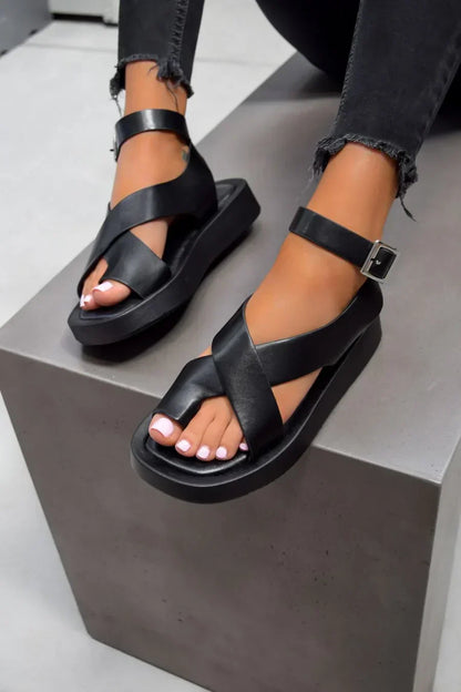 Comfort sandals with adjustable straps for women | Hallie