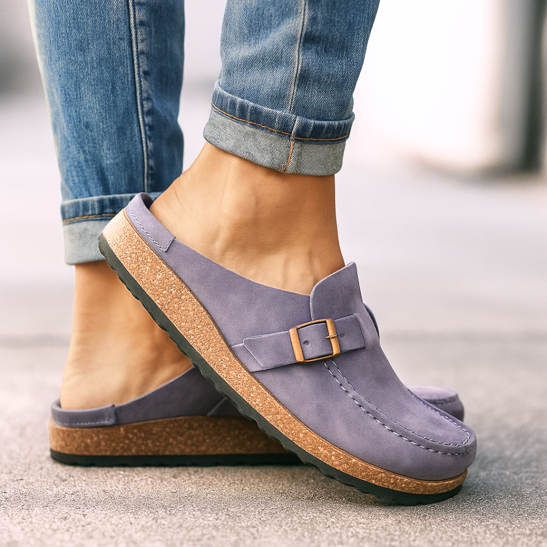 Supportive slip-on shoes with classic silhouette for women | Brisa