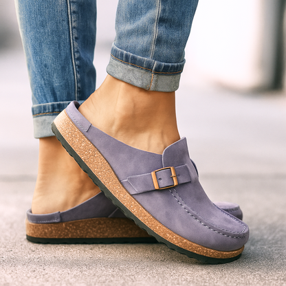 Supportive slip-on shoes with classic silhouette for women | Brisa
