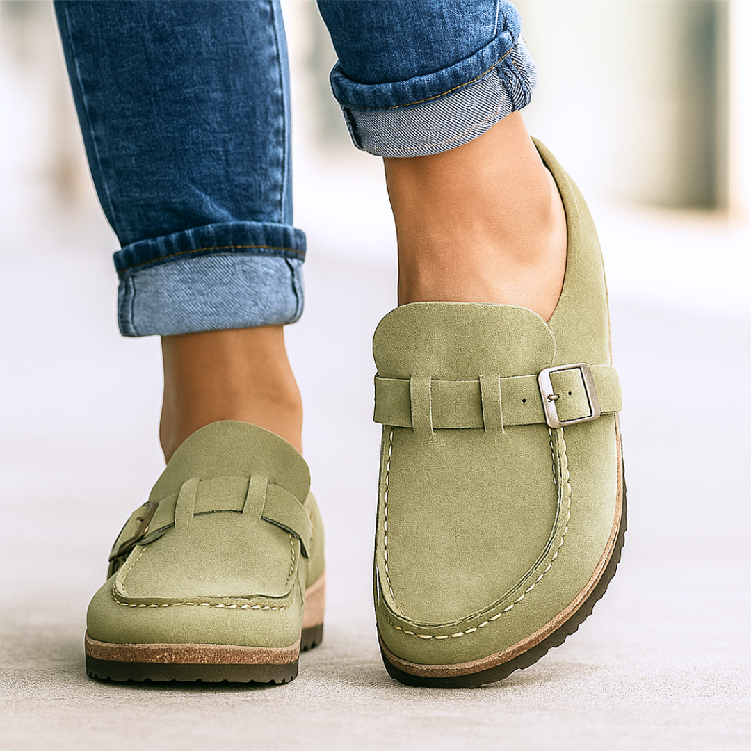 Supportive slip-on shoes with classic silhouette for women | Brisa