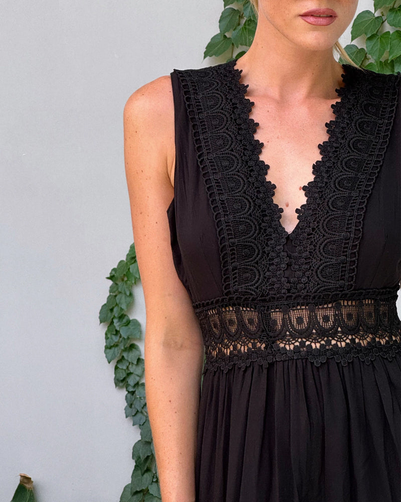 V-neck lace midi dress for women | Aurélia -12