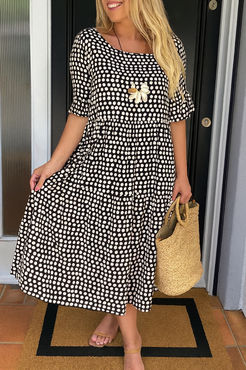 Relaxed sable short-sleeve midi dress for women | Iris -4