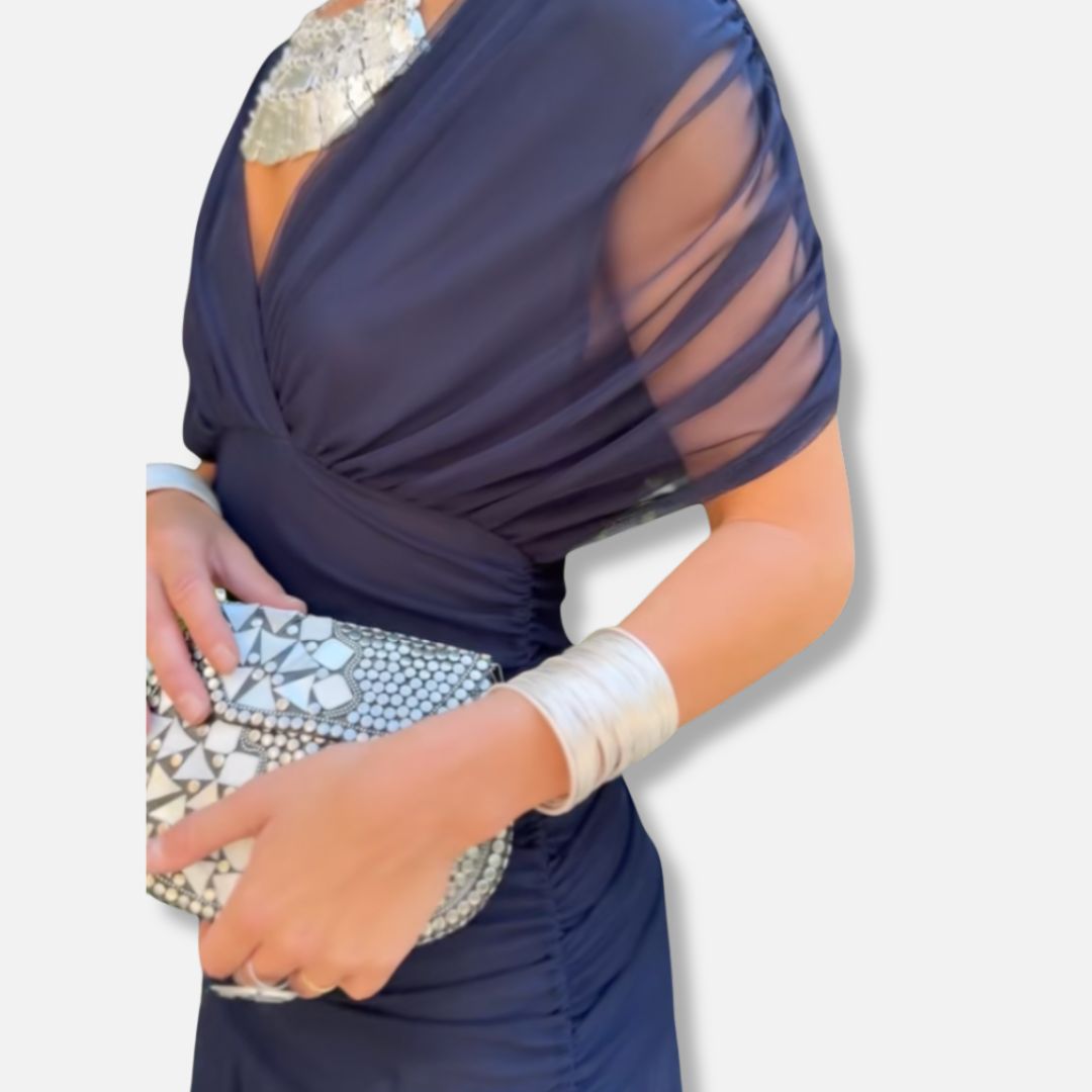 Elegeant V-neck maxi dress for women | Amara -16