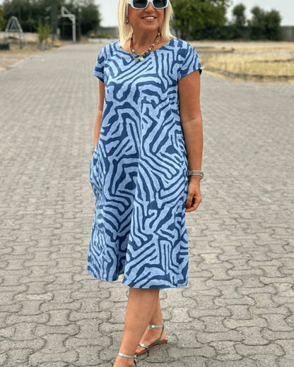 Relaxed round-neck patterned everyday dress for women | Nelia -7