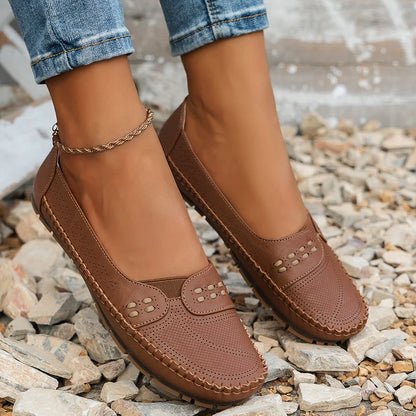 Supportive everyday shoes for women | Daria