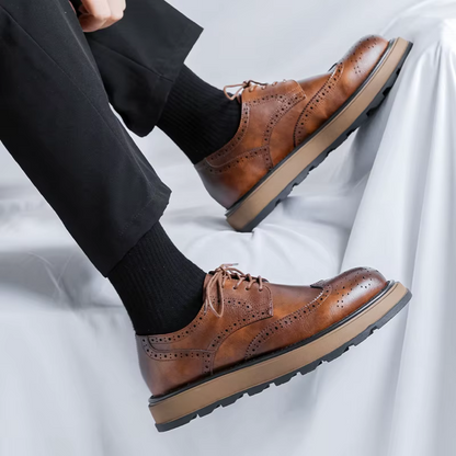 Heritage brogues with classic detailing for men | West