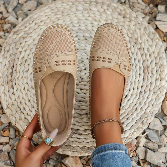 Supportive everyday shoes for women | Daria