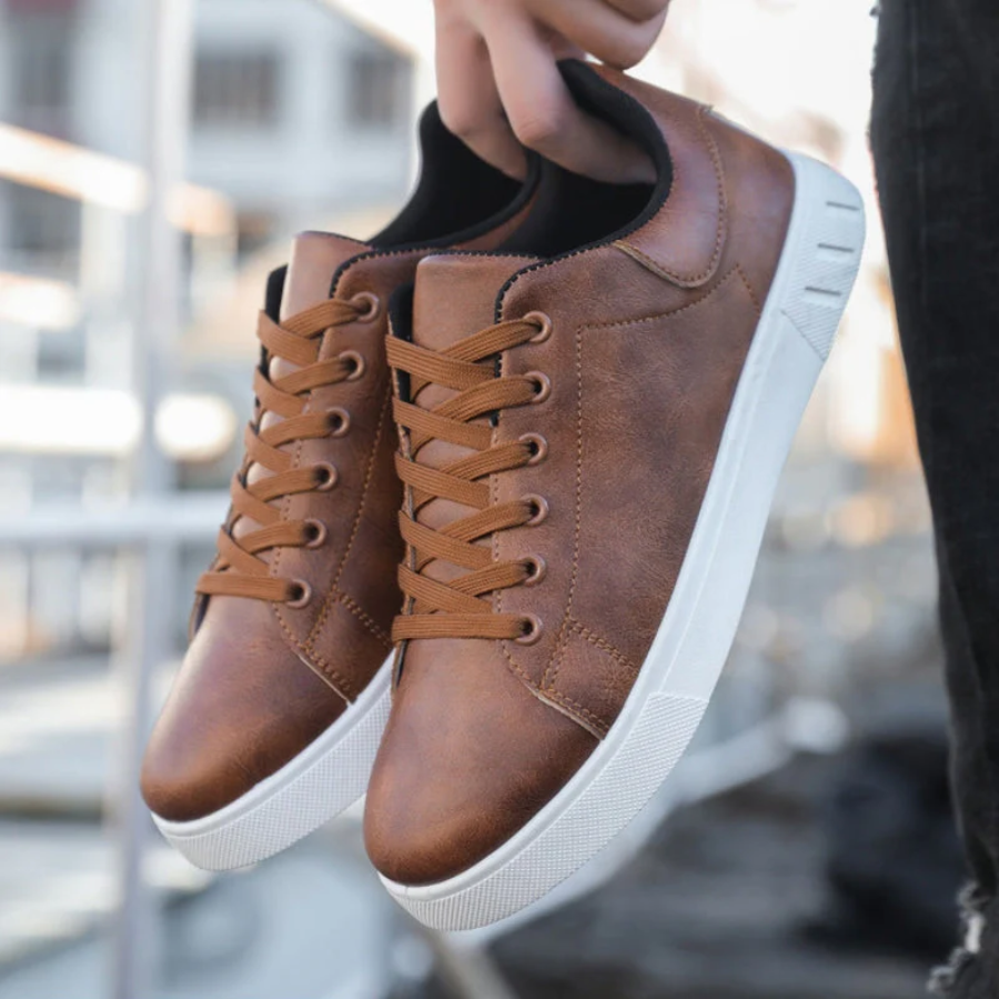 Stylish leather everyday casual trainers for men -5