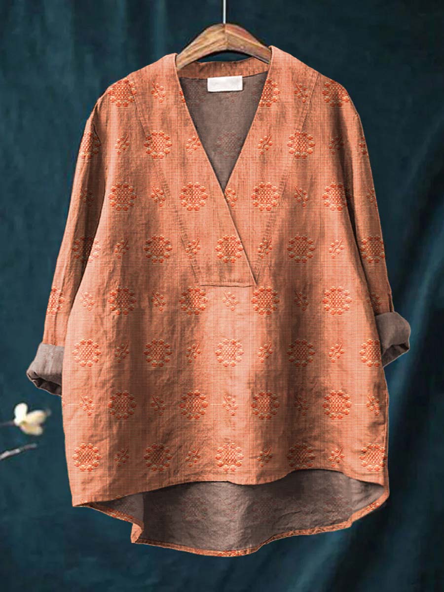 Embroidered blouse with V-neck silhouette for women | Cara