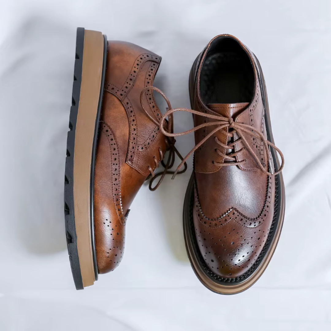 Heritage brogues with classic detailing for men | West