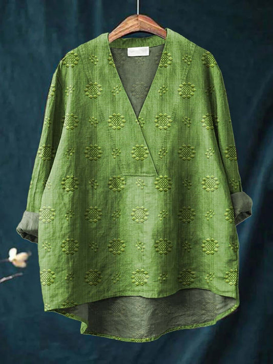 Embroidered blouse with V-neck silhouette for women | Cara