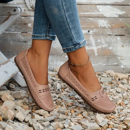 Supportive everyday shoes for women | Daria
