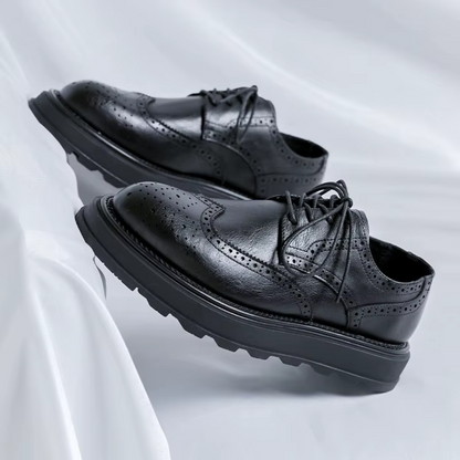 Heritage brogues with classic detailing for men | West