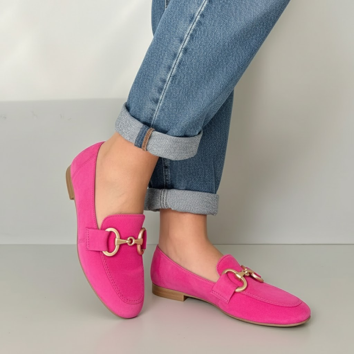 Loafers with gold-detail accent for women | Alison