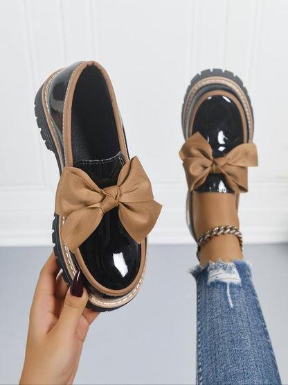 Artisan loafers with bow detail for women | Chelsea