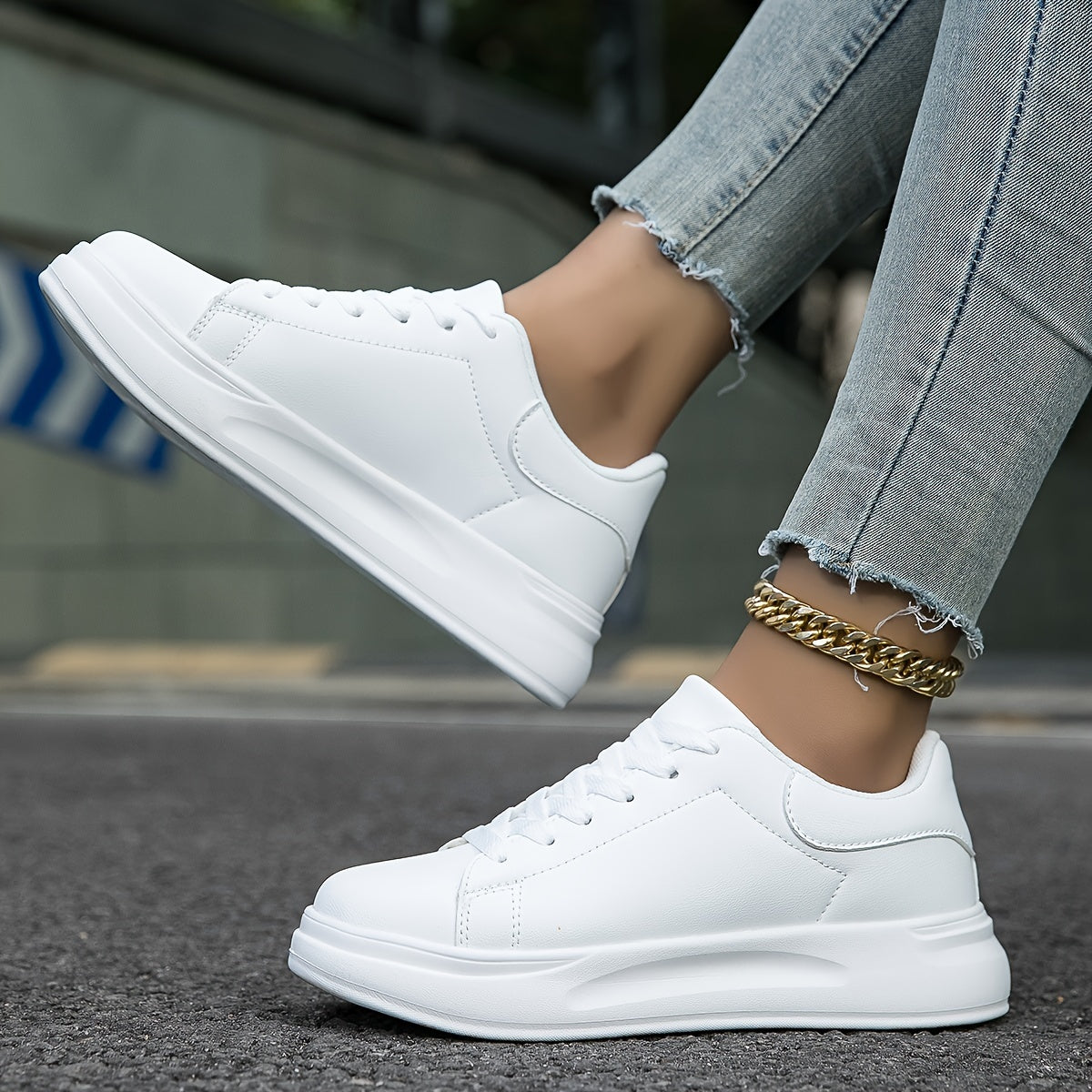Lightweight orthopedic trainers for women | Lyric -9