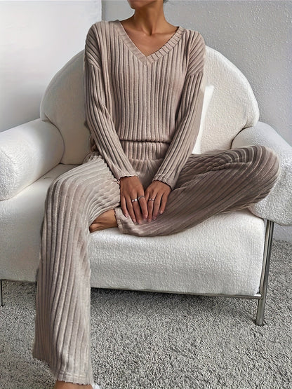 Relaxed knit lounge set V-neck trousers for women | Solene -6