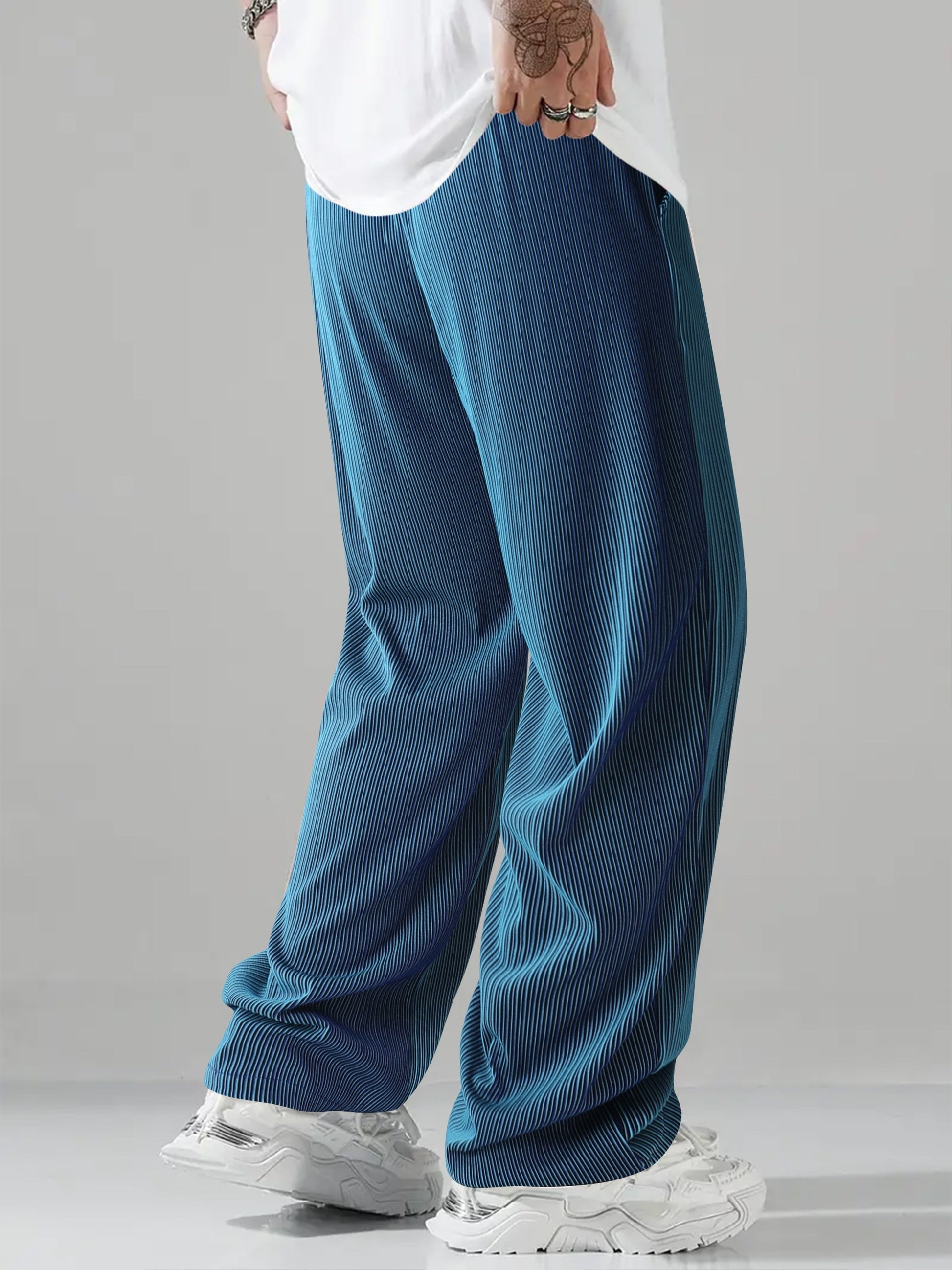 Classic fluid everyday trousers for men | Ellison -6