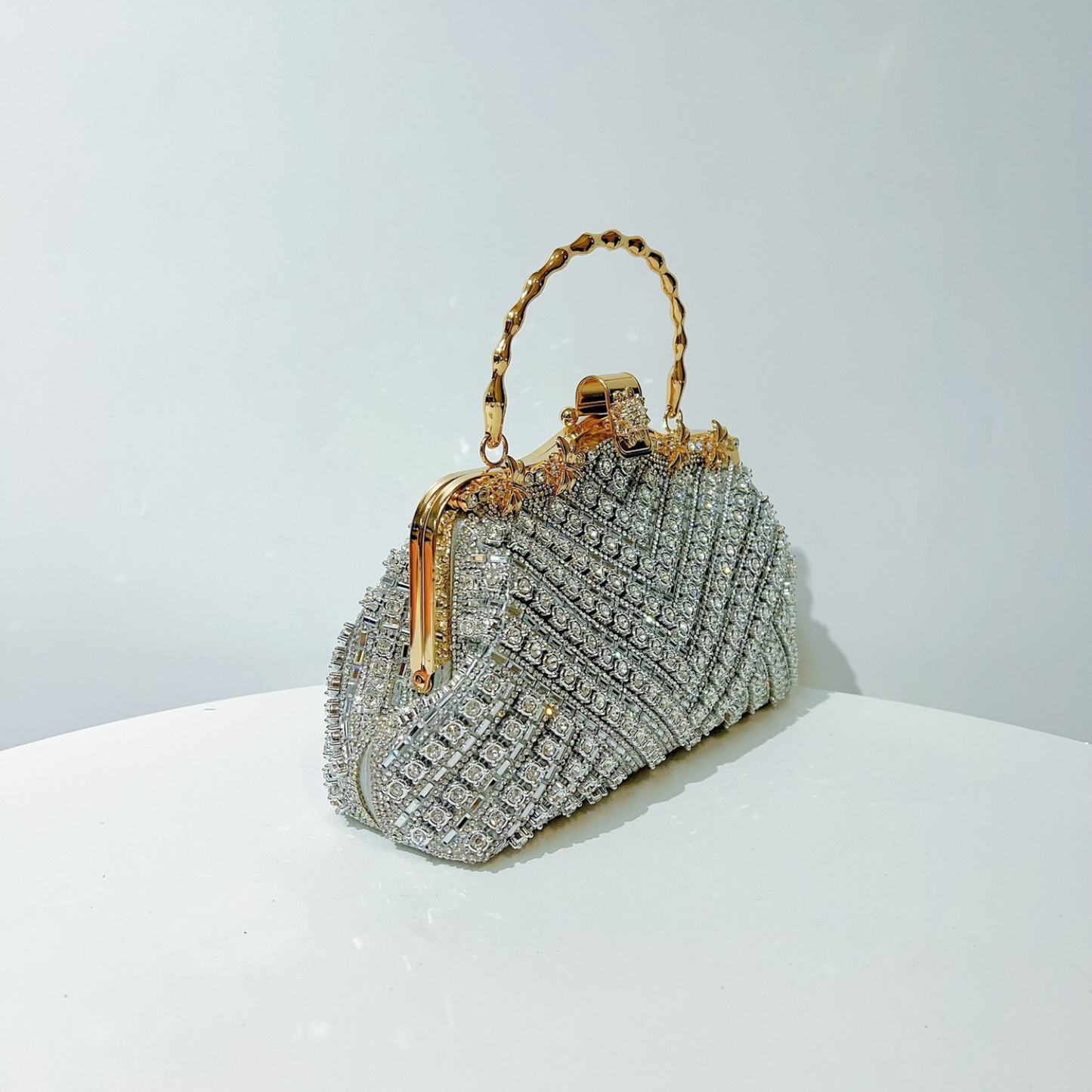 Refined evening handbag for women | Noble Vellum -4
