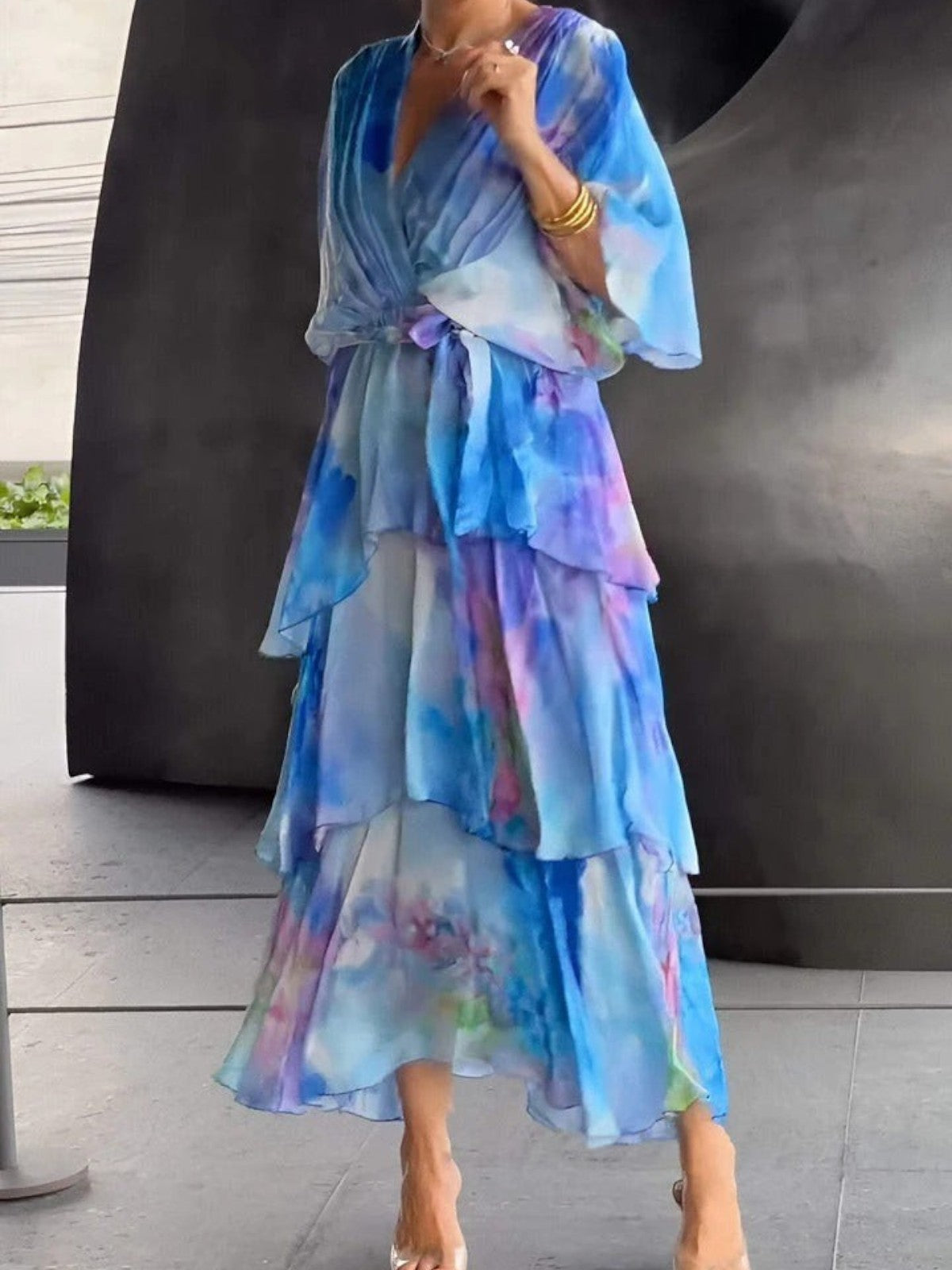 Stunning V-neck dress for women | Diana
