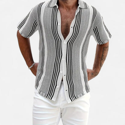 Button-front shirt for warm days for men | Elias