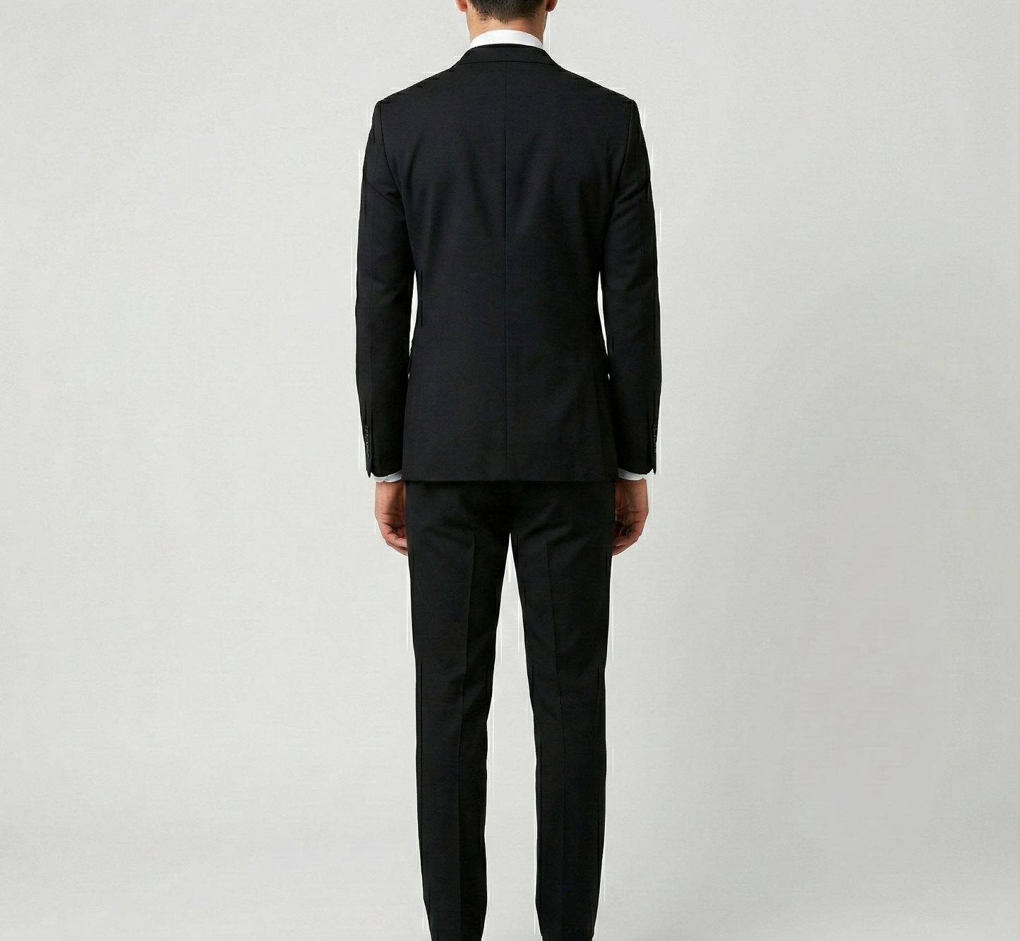 Formal three-piece tailored suit for men | Assuli