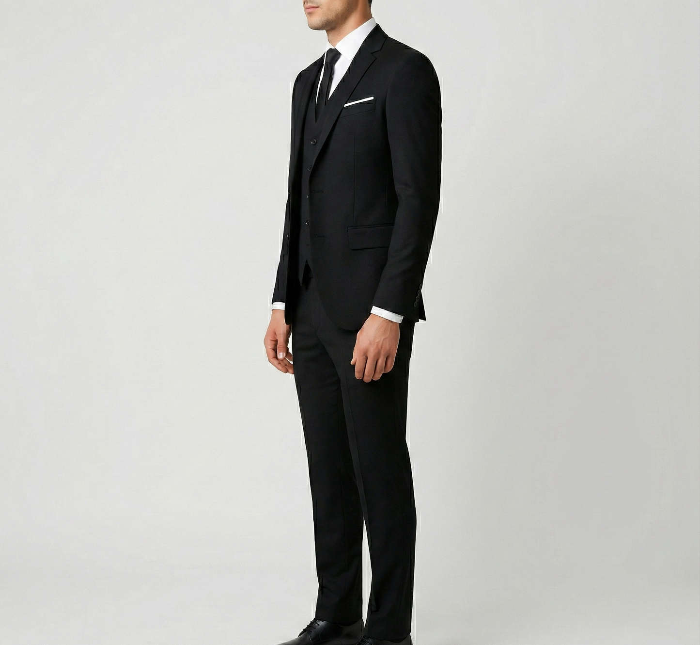 Formal three-piece tailored suit for men | Assuli