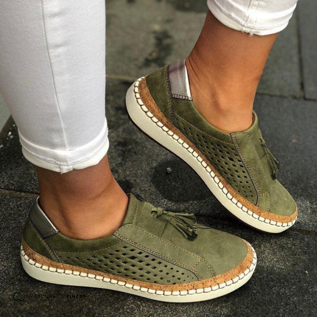 Comfortable summer slip-ons for women | Liora