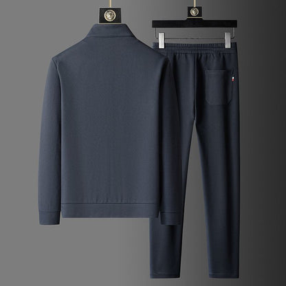 Modern tracksuit set for men | Arnold