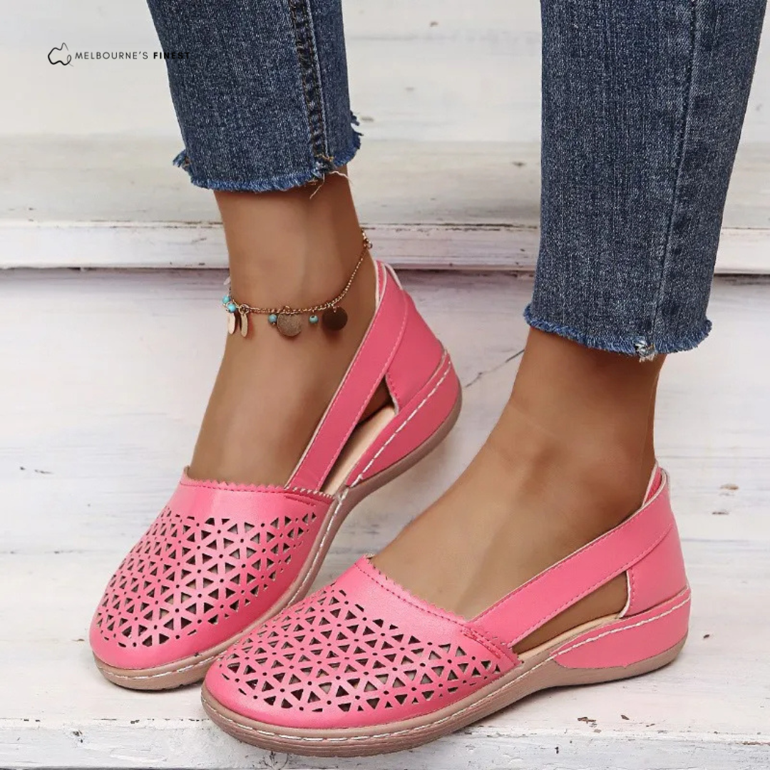 Supportive walking shoes for women | Maren
