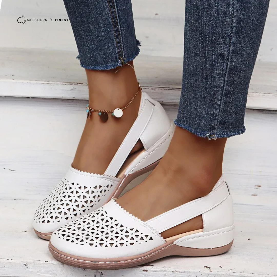 Supportive walking shoes for women | Maren