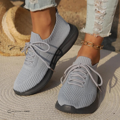 Supportive everyday sneakers for women | Kellan