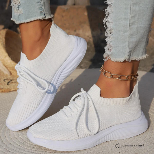 Supportive everyday sneakers for women | Kellan