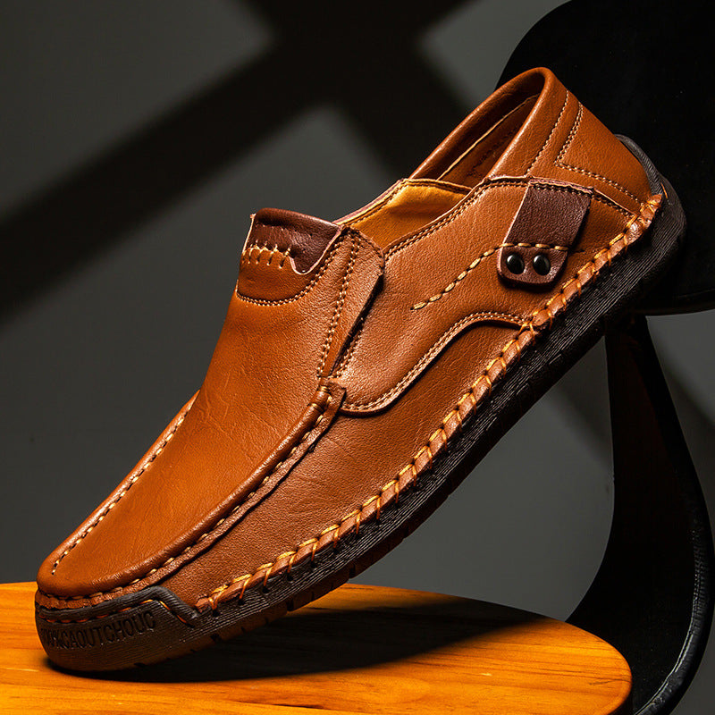 Outdoor walking shoes with supportive design for men | Ivan