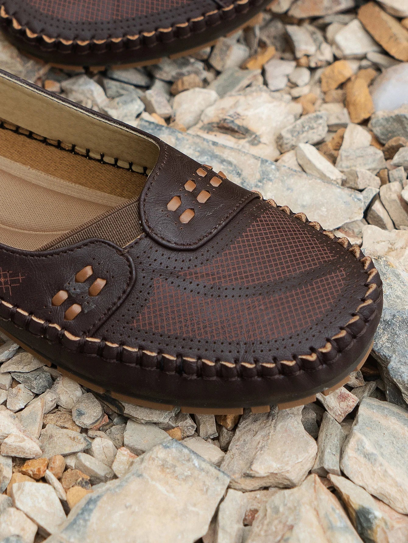 Elodie featherlight loafers for women | Solara -6
