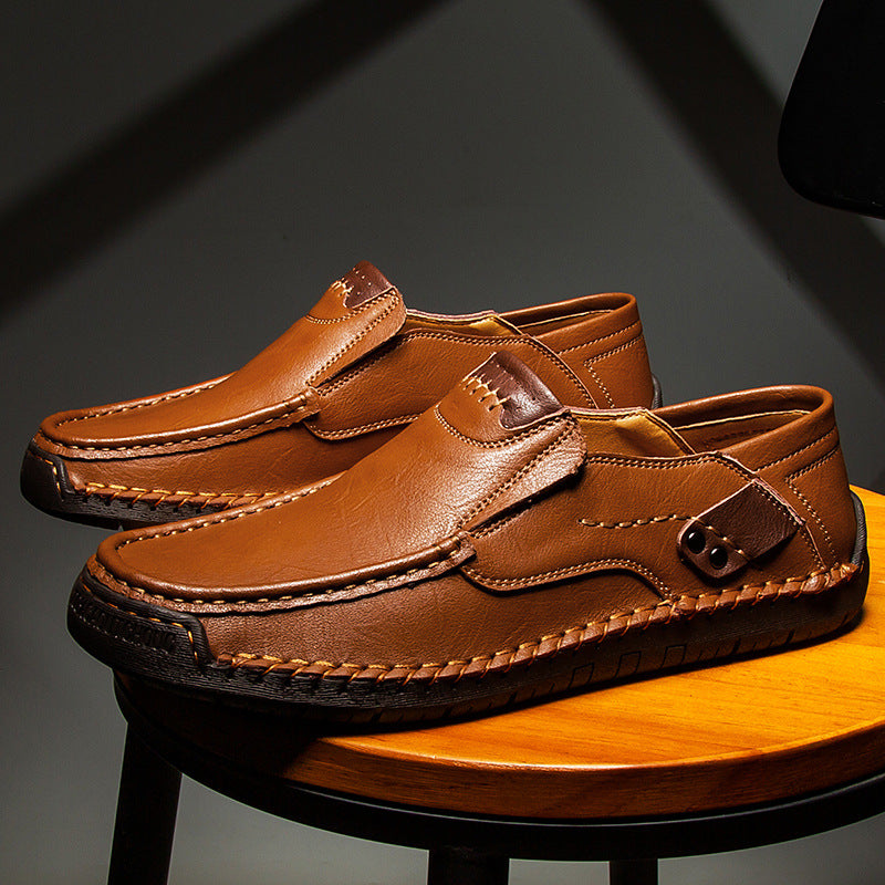 Outdoor walking shoes with supportive design for men | Ivan