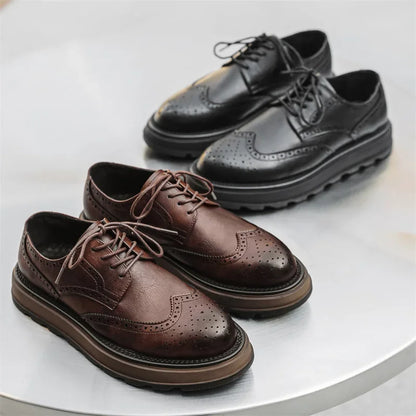 Heritage brogues with classic detailing for men | West