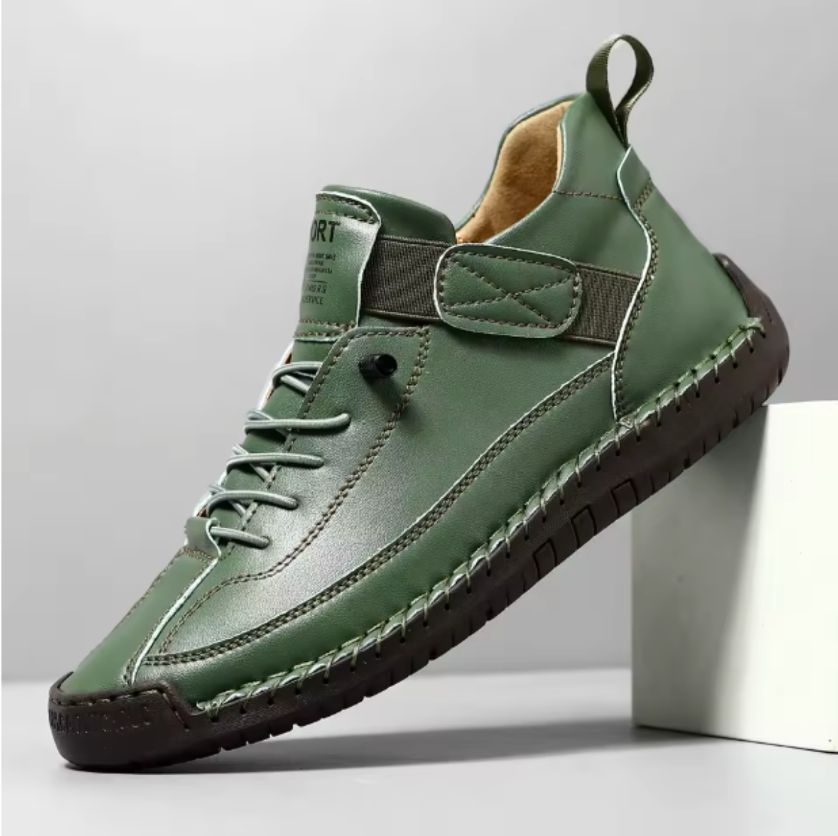Supportive sneakers with easy slip-on design for women | Emiline
