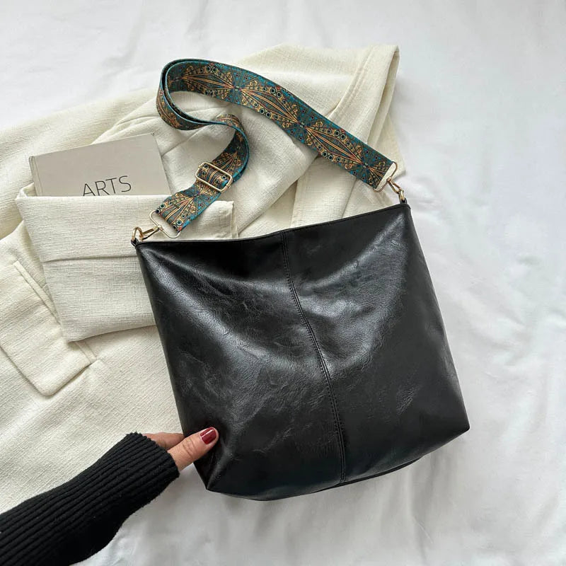 Vintage leather shoulder bag for women | Chelsey -5