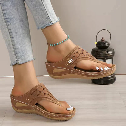 Comfortable orthopedic sandals for women | Laurel -3