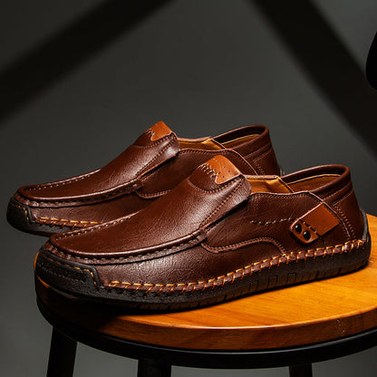 Outdoor walking shoes with supportive design for men | Ivan