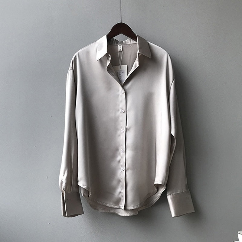 Vintage-inspired blouse for women | Silvana