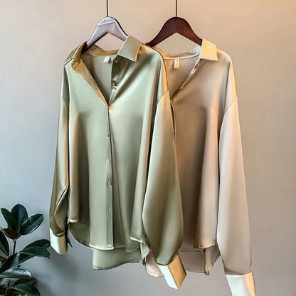 Vintage-inspired blouse for women | Silvana