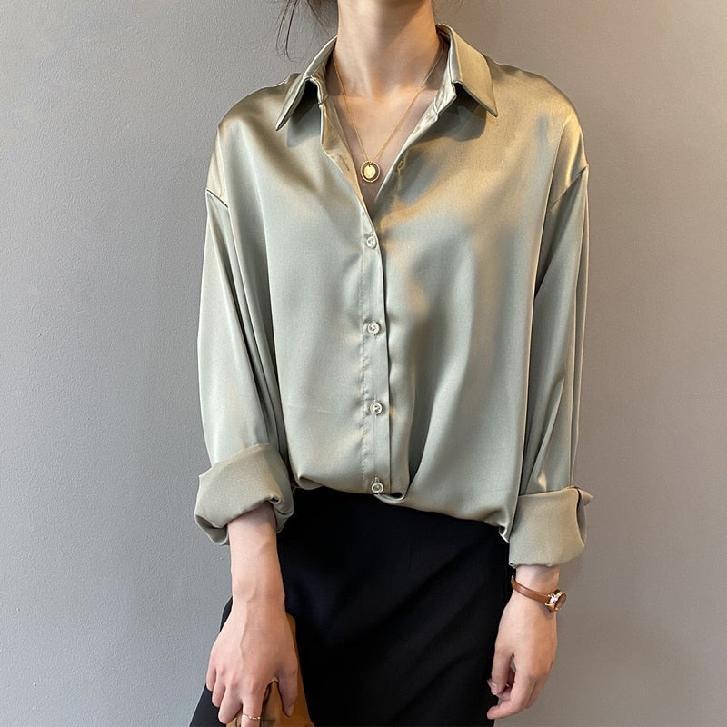 Vintage-inspired blouse for women | Silvana