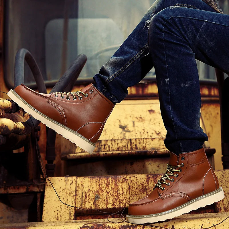 Retro boots with classic silhouette for men | Harrison