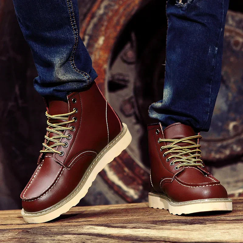 Retro boots with classic silhouette for men | Harrison