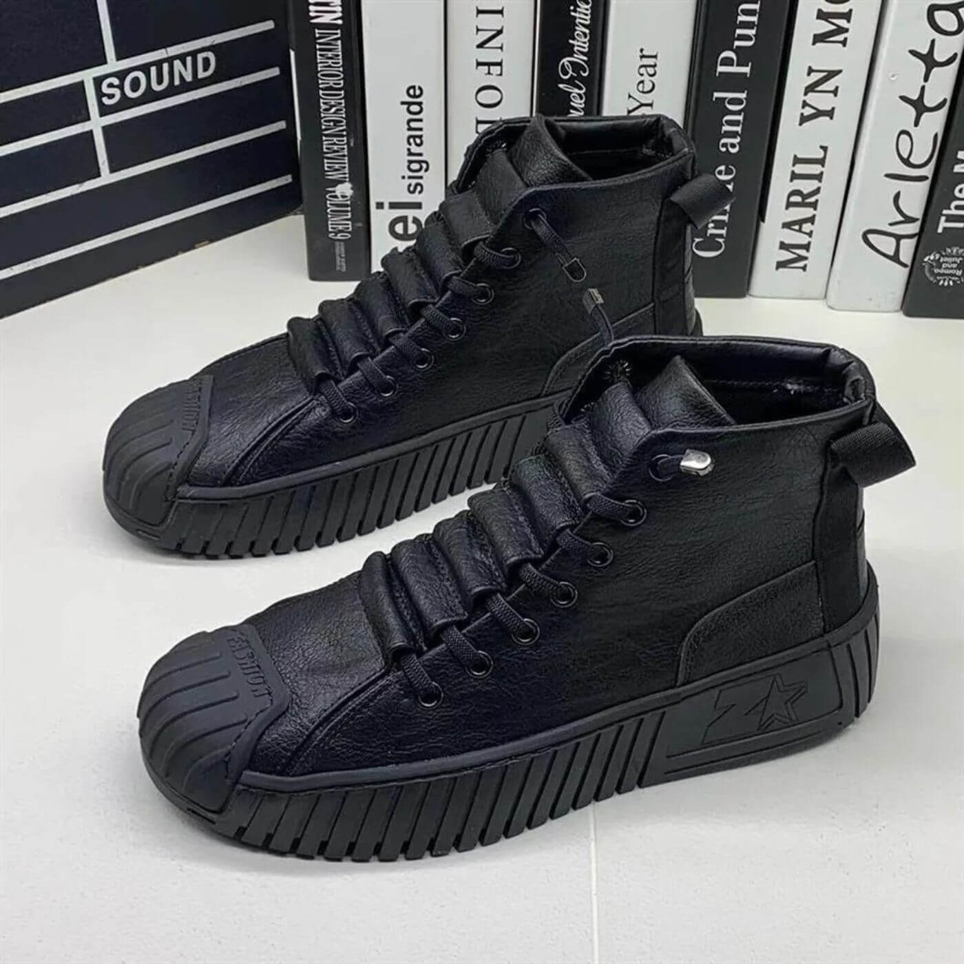 Comfort shoes with supportive design for men | Nash